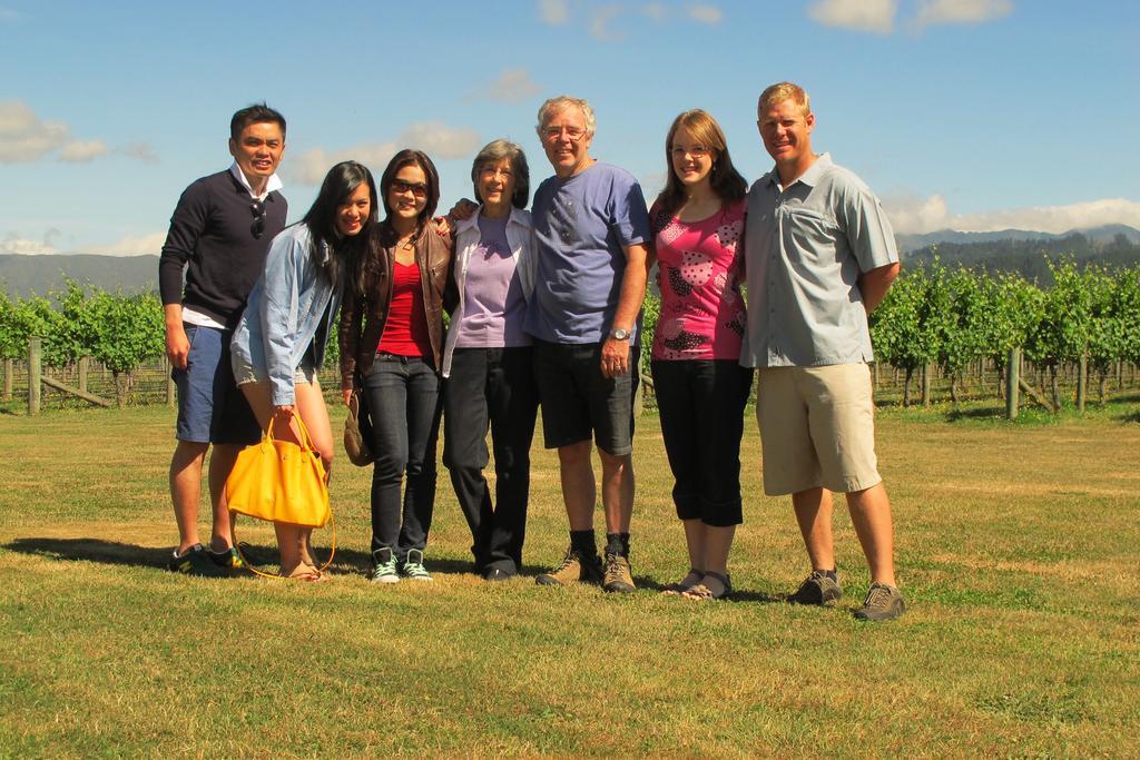 Straw Lodge Vineyard And Boutique Lodging Renwick Exterior photo